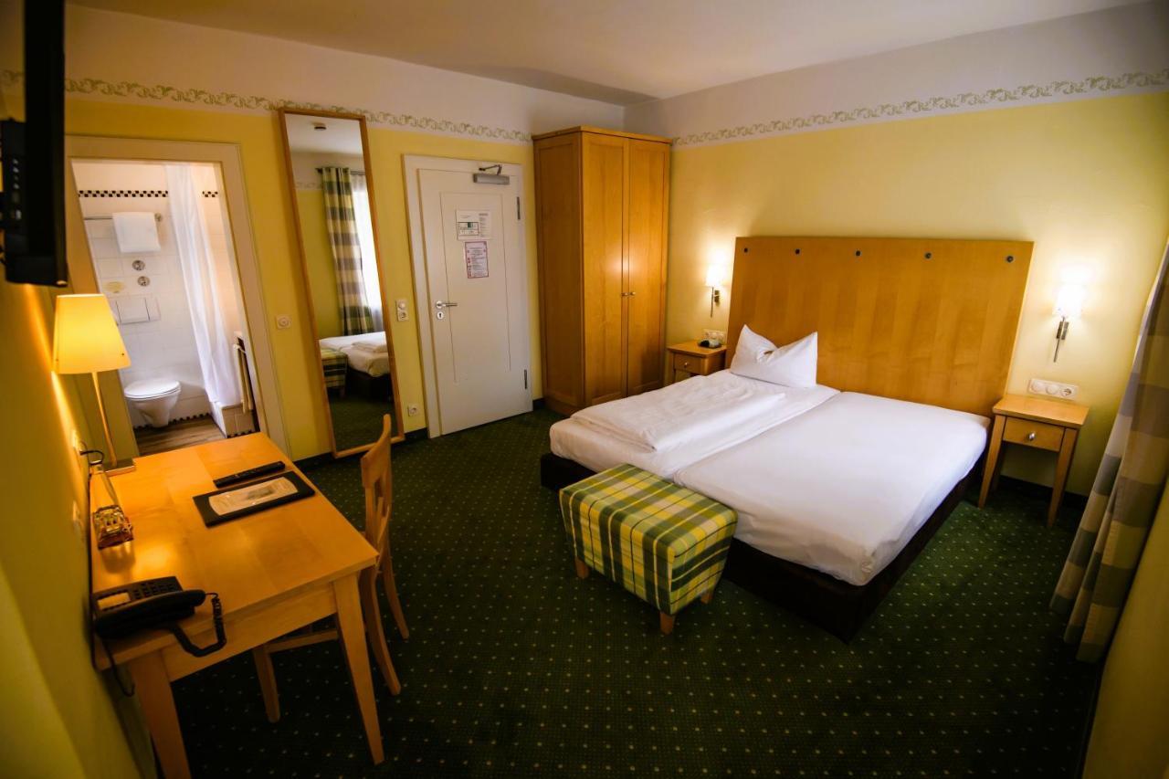 Hotel Rosenheimer Hof Traunstein Exterior photo